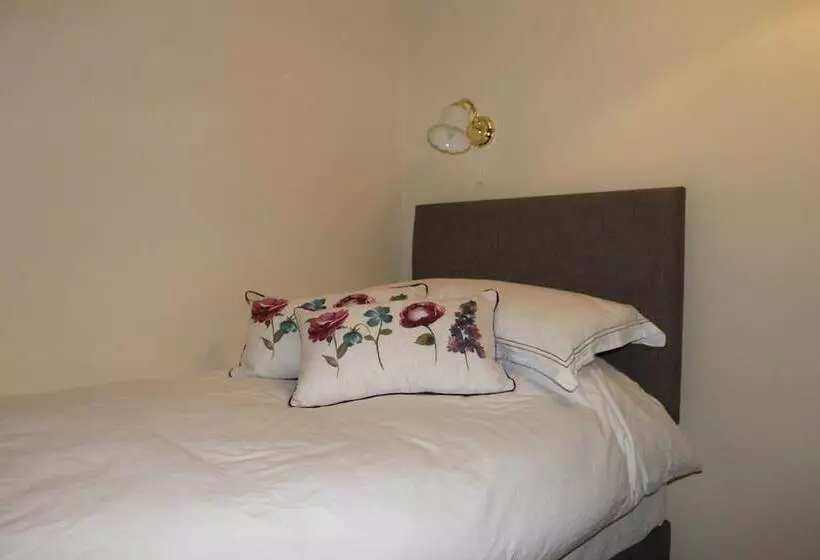 호텔 The Eagle House