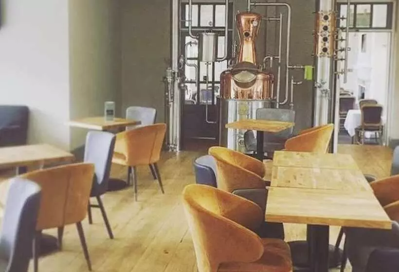 호텔 The Eagle House