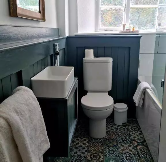 Отель The Ollerod