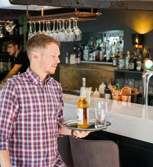 Отель The Ollerod