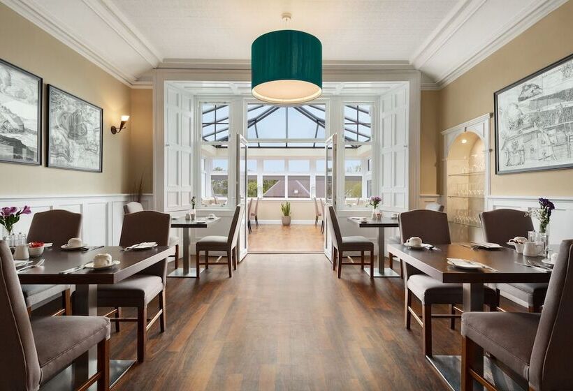 هتل Wyndham Duchally Country Estate