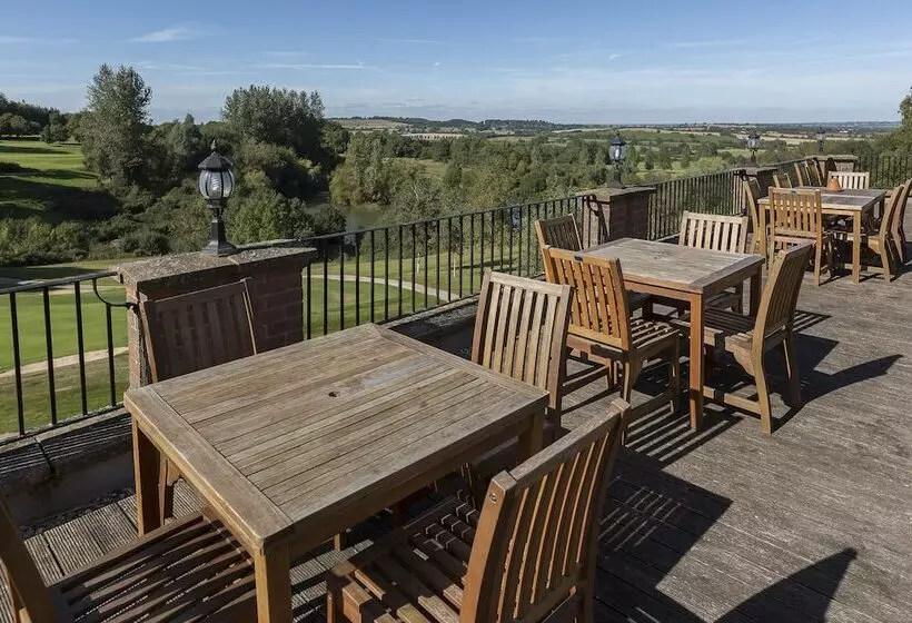 호텔 Hellidon Lakes