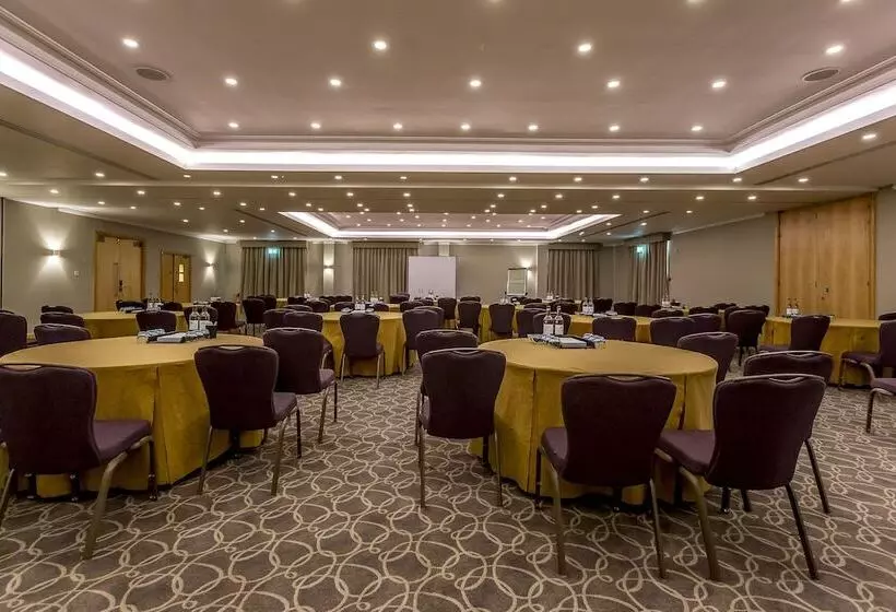 호텔 Hellidon Lakes