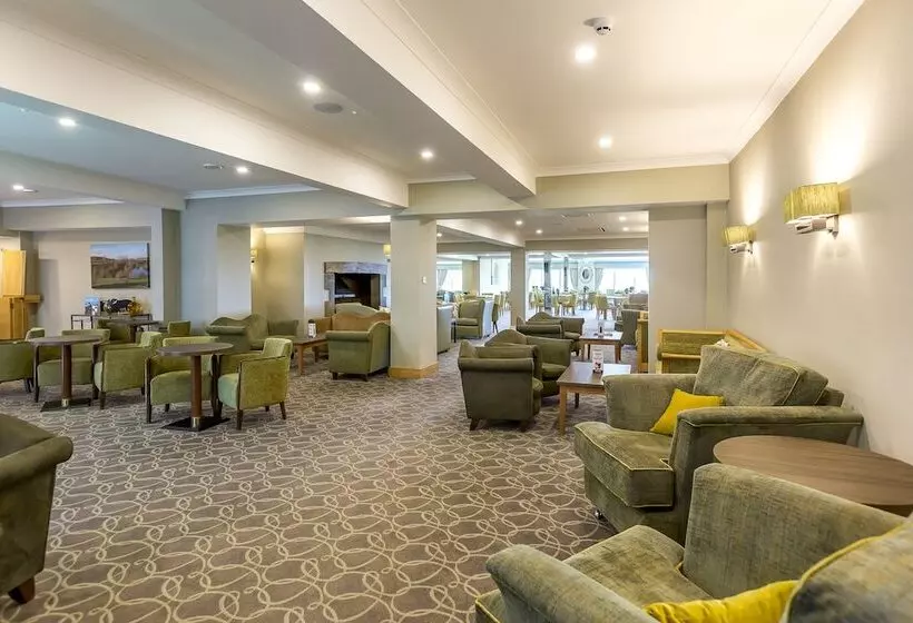 호텔 Hellidon Lakes