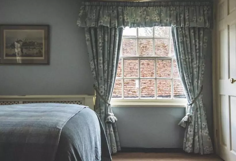 Отель Jeakes House