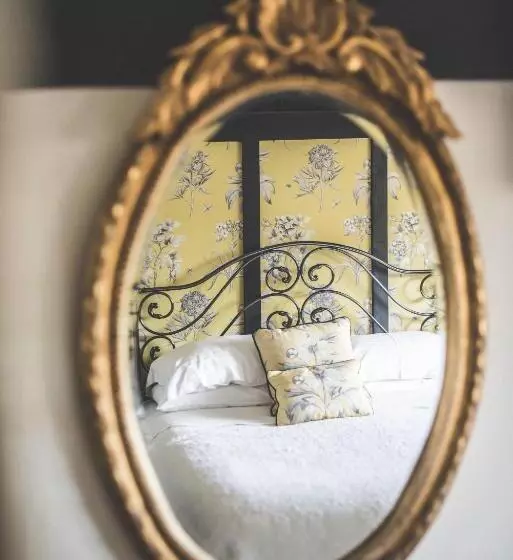 Отель Jeakes House