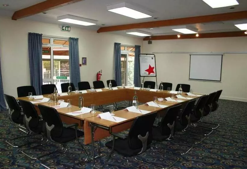 Marwell Hotel A Bespoke