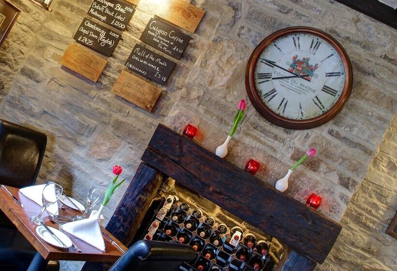 فندق The Old White Lion