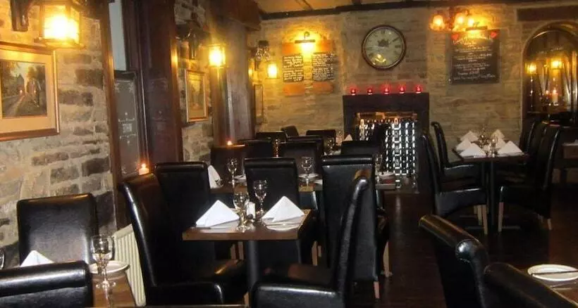 ホテル The Old White Lion