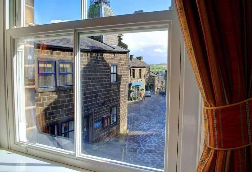 فندق The Old White Lion