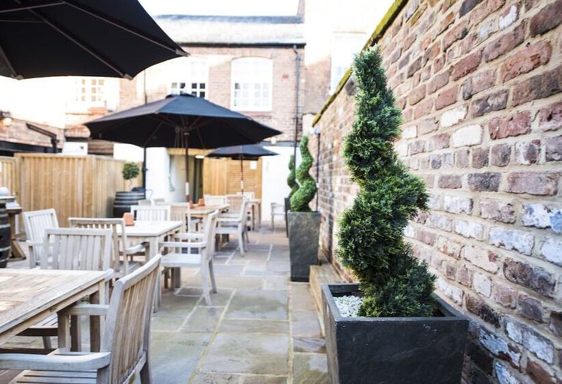 فندق The Pied Bull