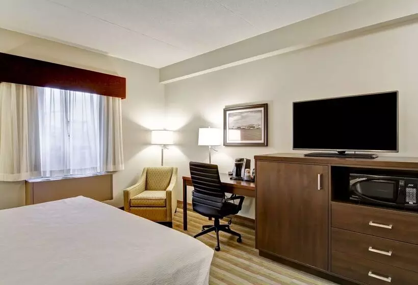 酒店 Best Western London Airport Inn & Suites