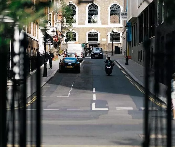 Althoff St James S Hotel & Club London