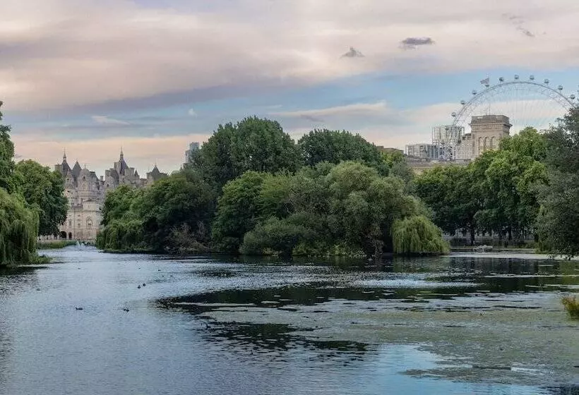 Althoff St James S Hotel & Club London