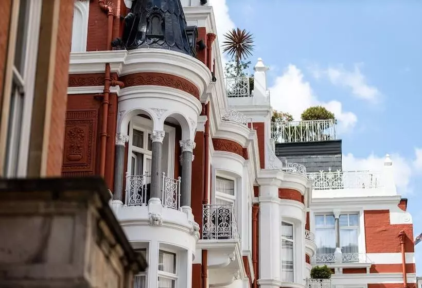 Althoff St James S Hotel & Club London