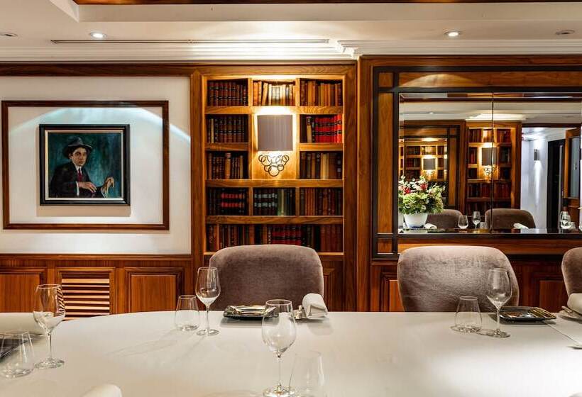 Althoff St James S Hotel & Club London