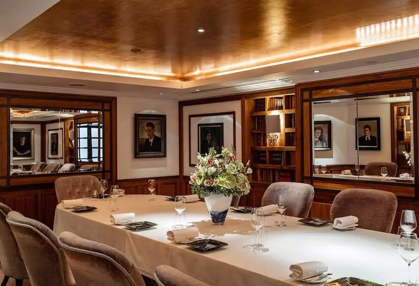 Althoff St James S Hotel & Club London