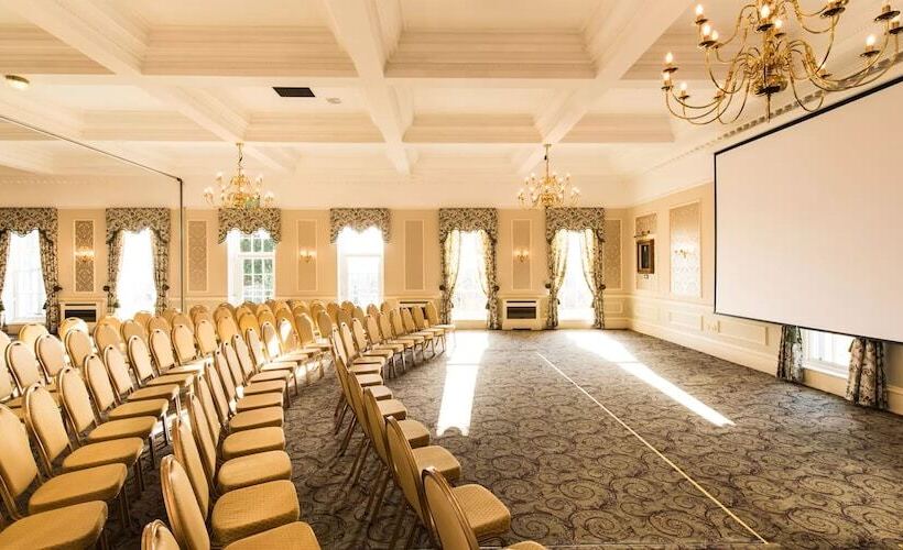 בית מלון כפרי Thainstone House