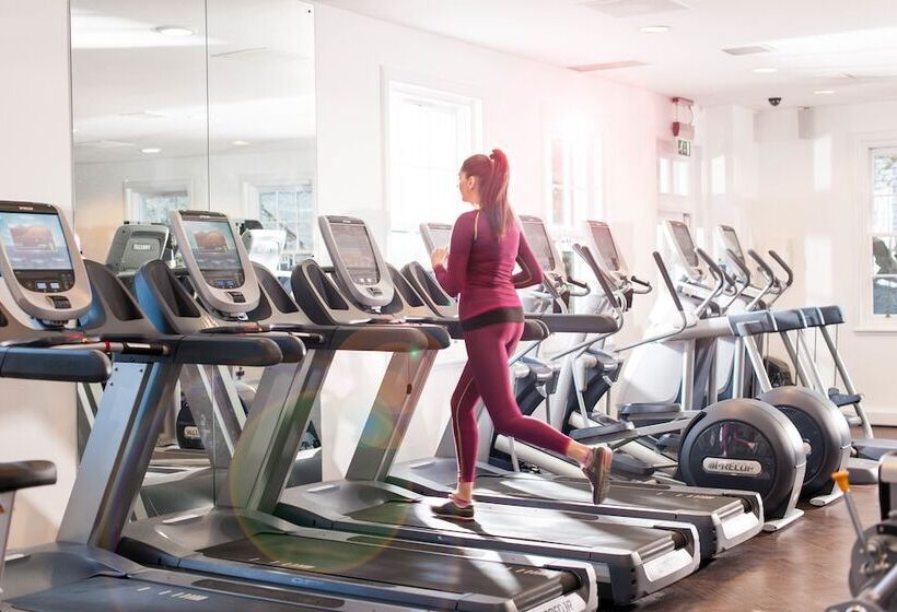 בית מלון כפרי Thainstone House