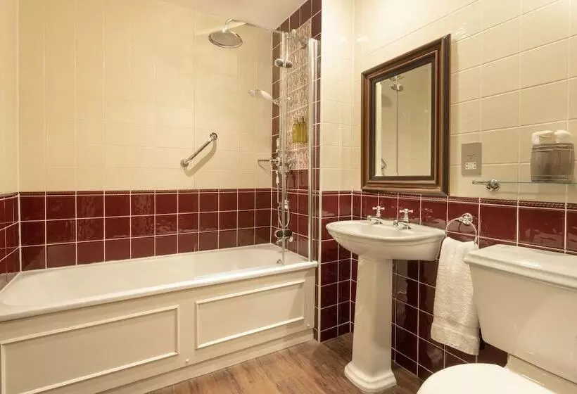 Отель Thainstone House