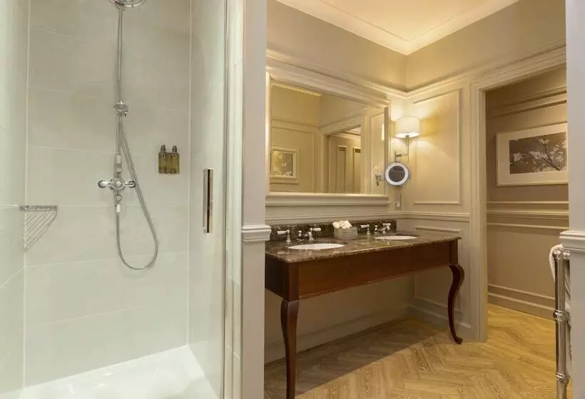 Отель Thainstone House