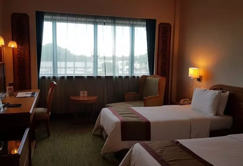 فندق The Centrepoint