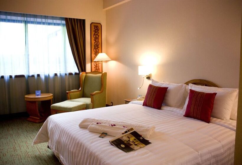 هتل The Centrepoint