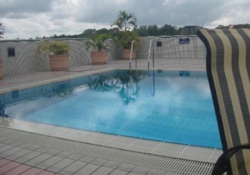 هتل The Centrepoint