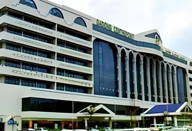 هتل The Centrepoint