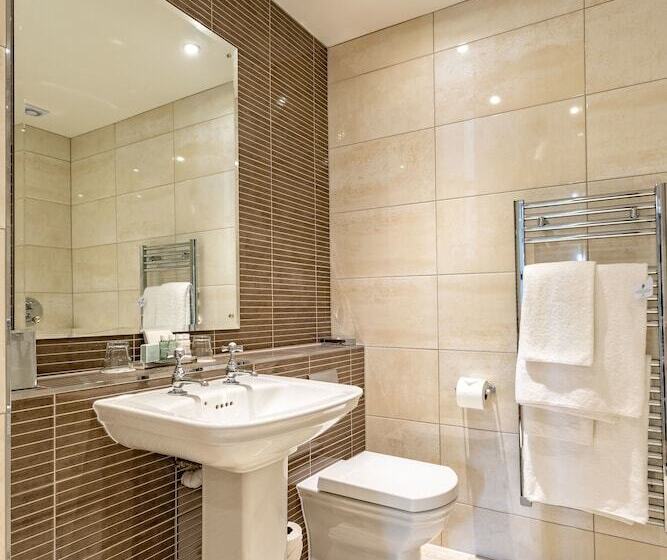 فندق Swan S Nest