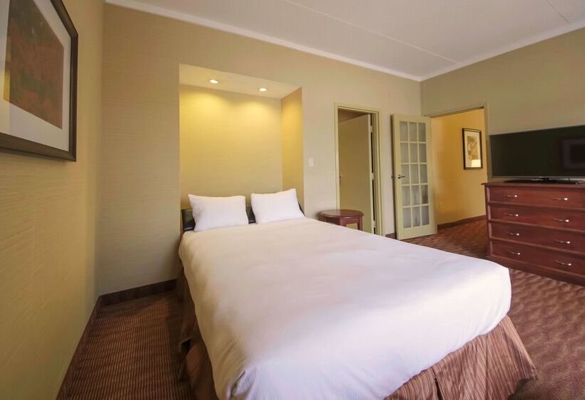 בית מלון כפרי The Water Tower Inn Bw Premier Collection