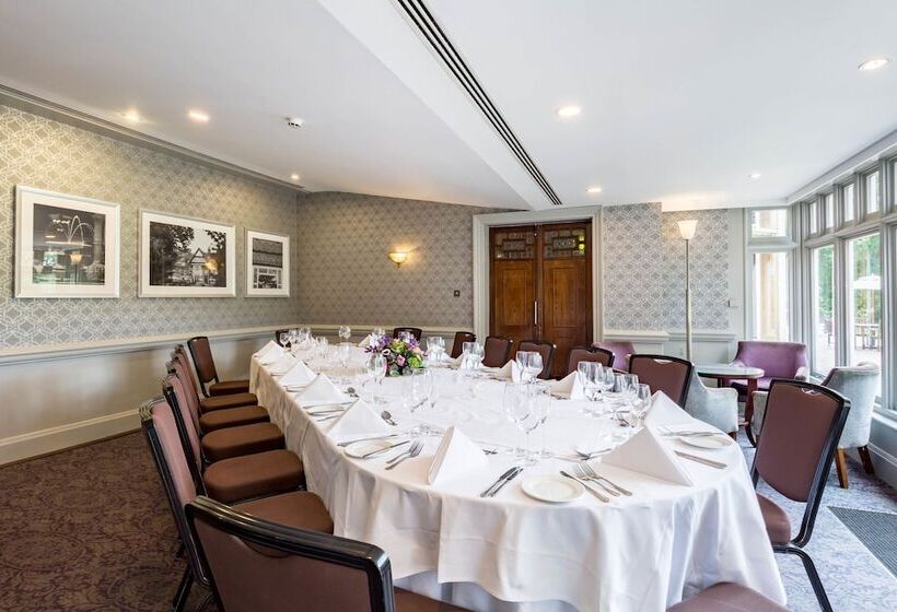 فندق Woodlands Park