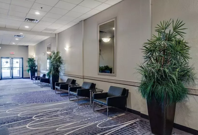 Heritage Inn Hotel & Convention Centre   High River