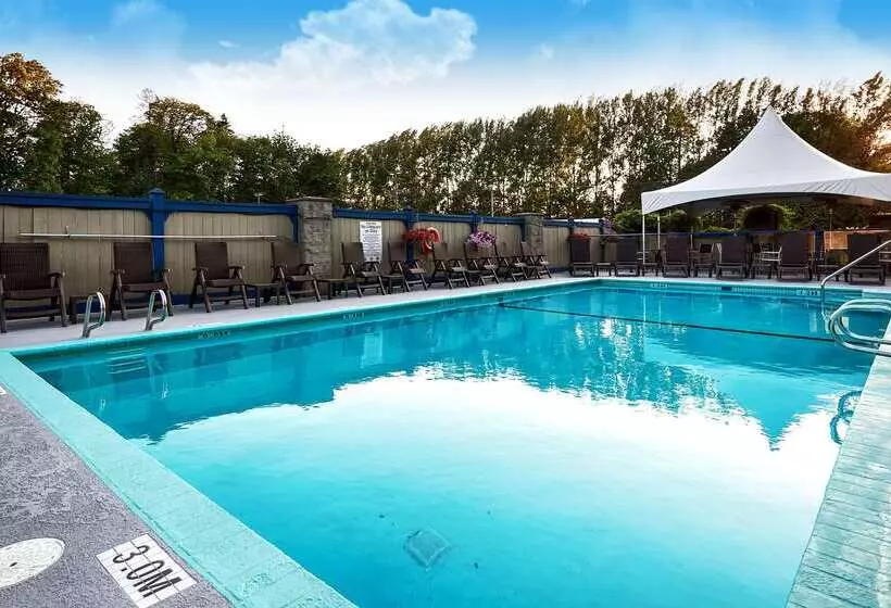 בית מלון כפרי Best Western Plus Barclay