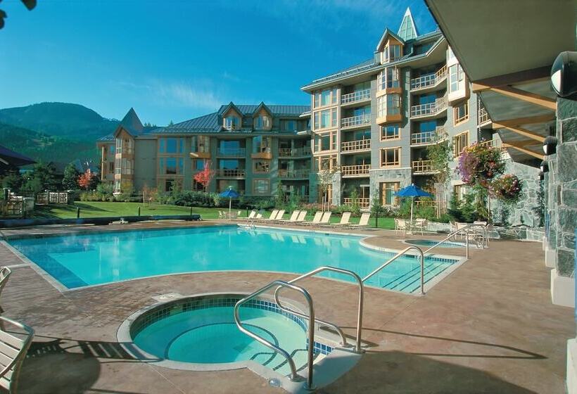 هتل Worldmark Whistler Cascade Lodge