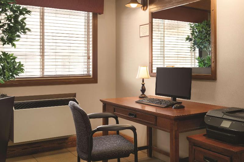 هتل Country Inn & Suites By Radisson, Saskatoon, Sk