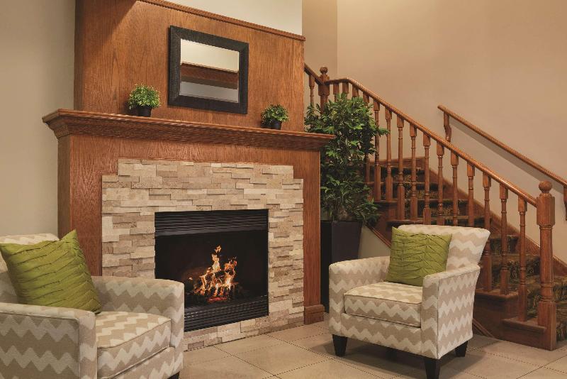 هتل Country Inn & Suites By Radisson, Saskatoon, Sk