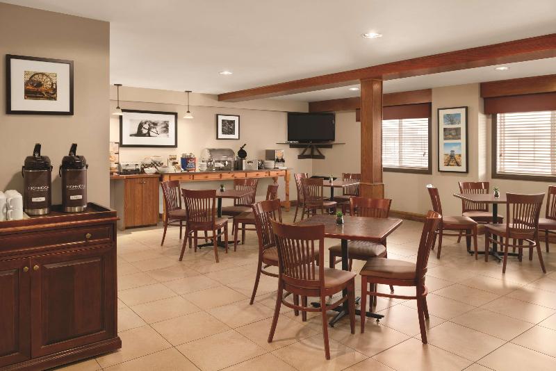 هتل Country Inn & Suites By Radisson, Saskatoon, Sk