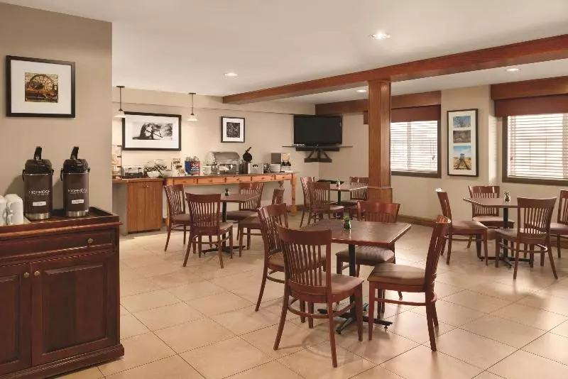 Hotel Country Inn & Suites By Radisson, Saskatoon, Sk