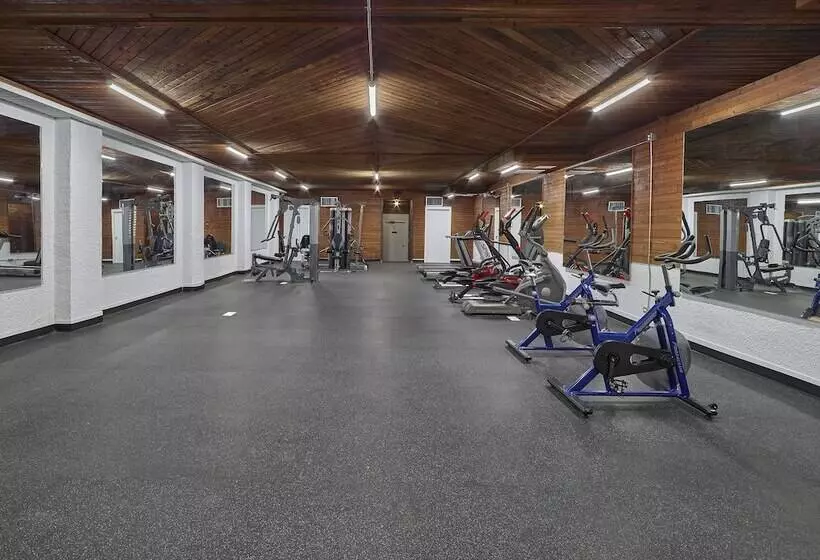 호텔 The Crestwood