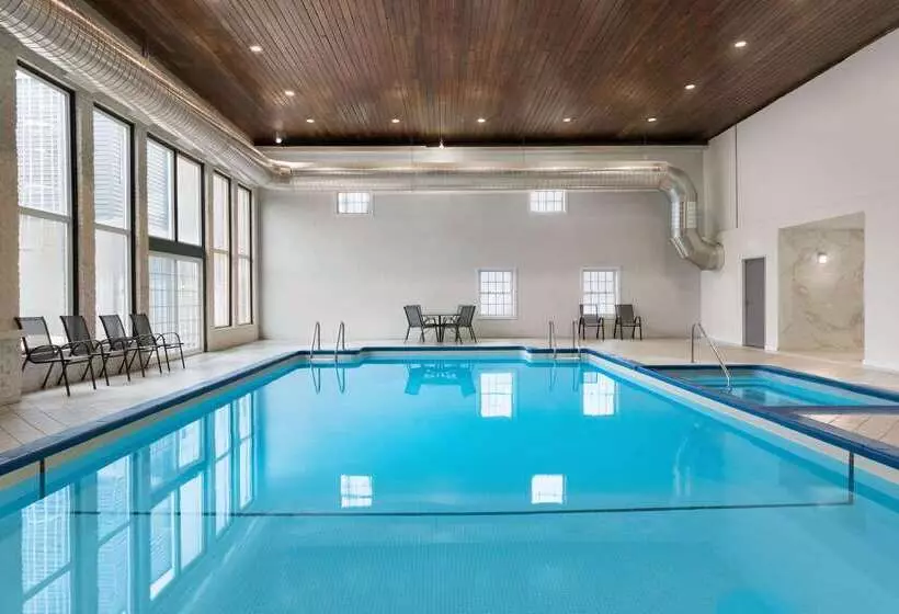 Отель Days Inn By Wyndham Saint John