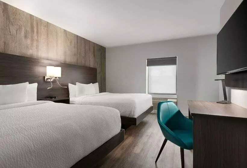 Отель Days Inn By Wyndham Saint John