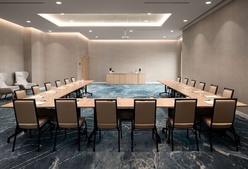 Delta Hotels By Marriott Vancouver Delta