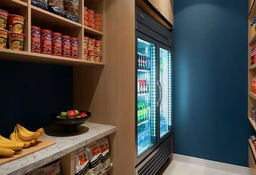 Delta Hotels By Marriott Vancouver Delta