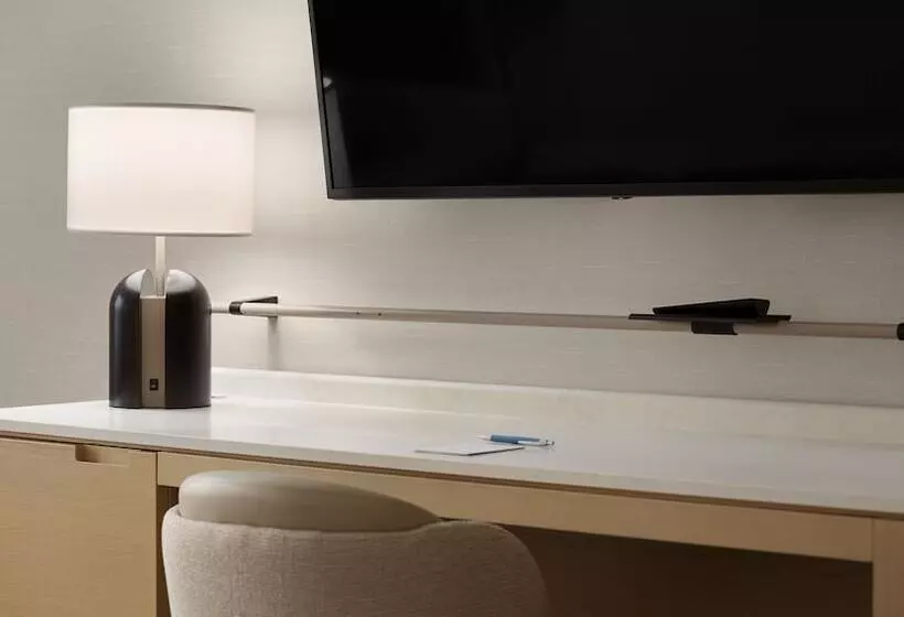 Delta Hotels By Marriott Vancouver Delta