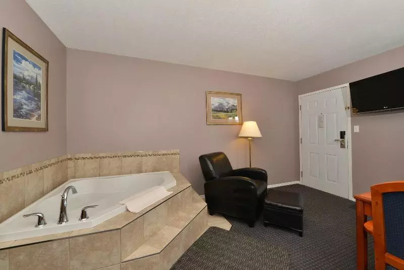 酒店 Inn & Suites Princeton