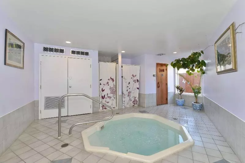 酒店 Inn & Suites Princeton