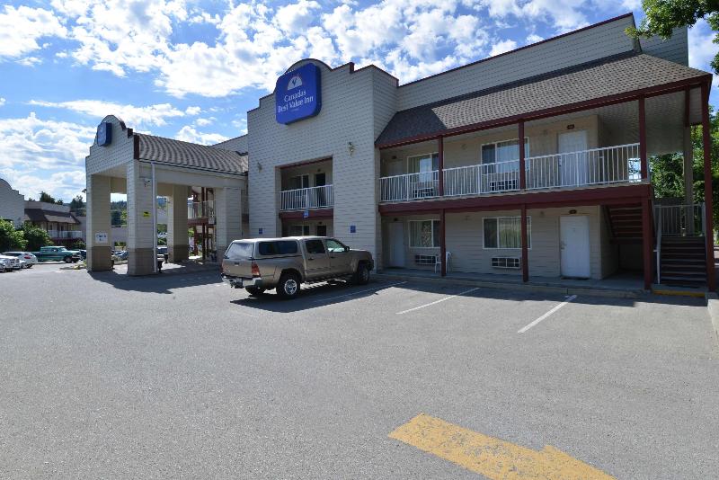 酒店 Inn & Suites Princeton
