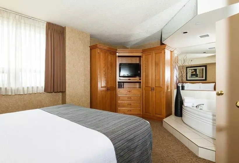 ホテル The Glenmore Inn & Convention Centre