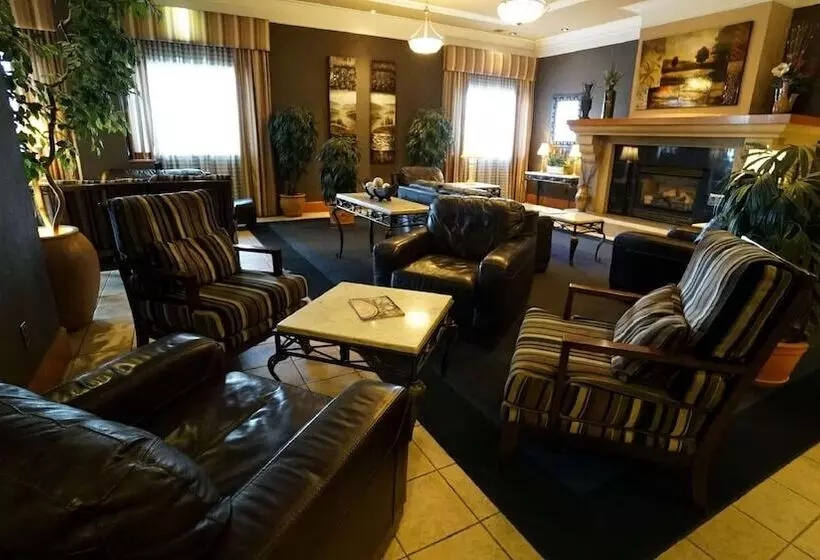 ホテル The Glenmore Inn & Convention Centre